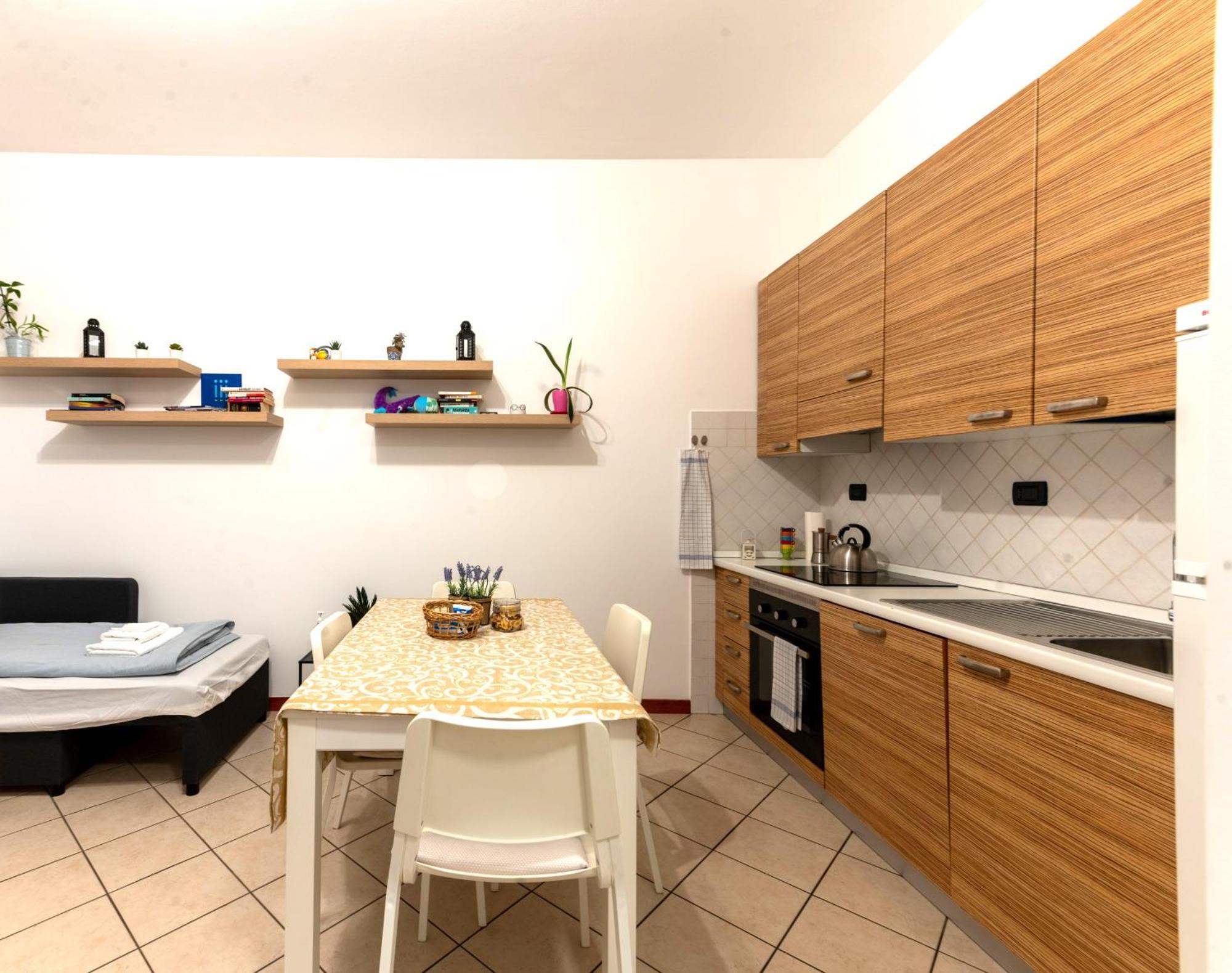 Holiday Apartment - Brescia Centro - Parcheggio Privato Eksteriør bilde